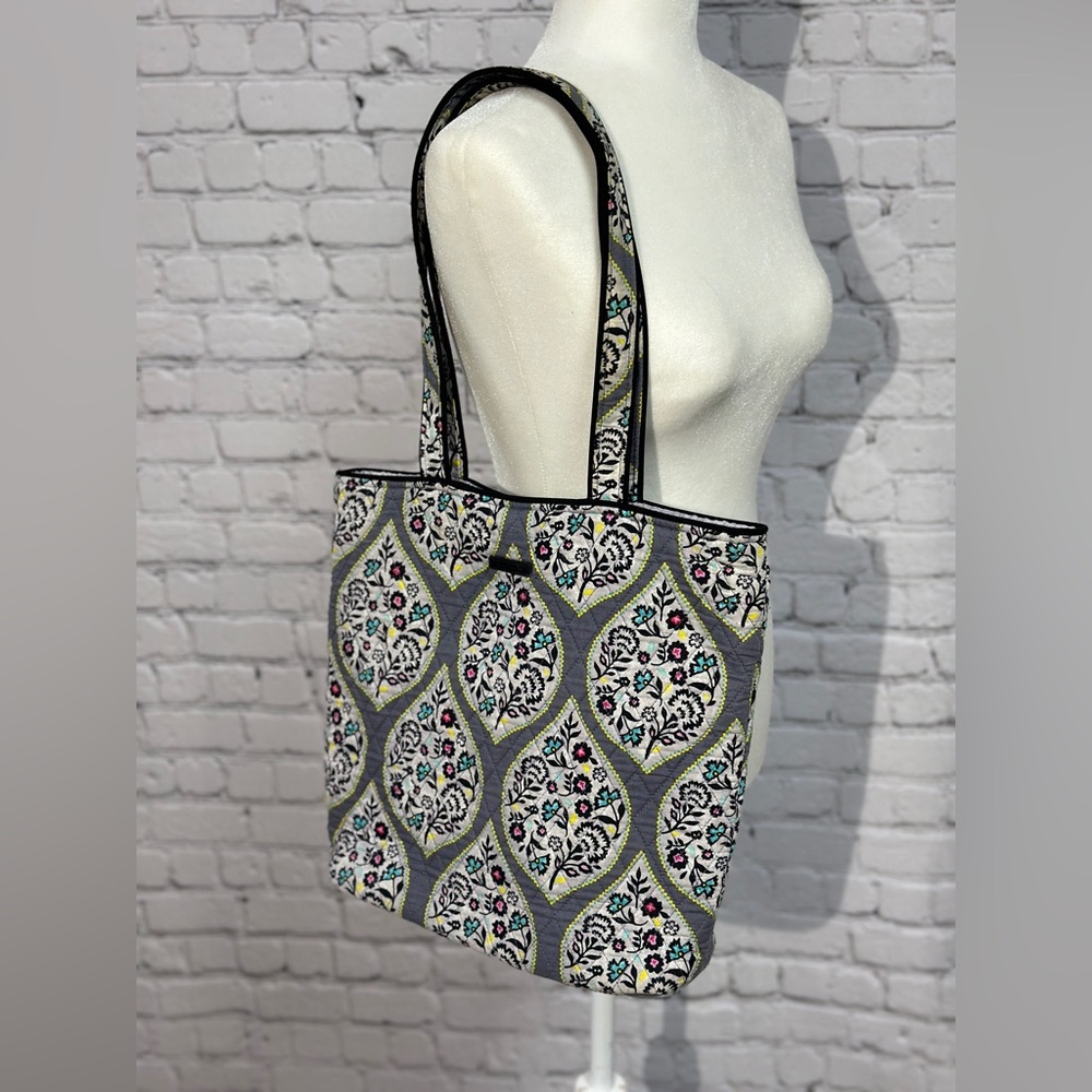Vera Bradley Carson Cotton Shoulder Bag Handbag Tote - Picture 2 of 12